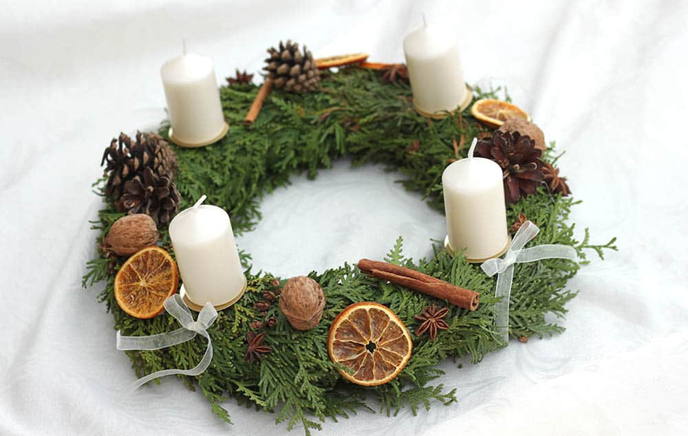 Prepare for Czech Advent time, make Advent wreath