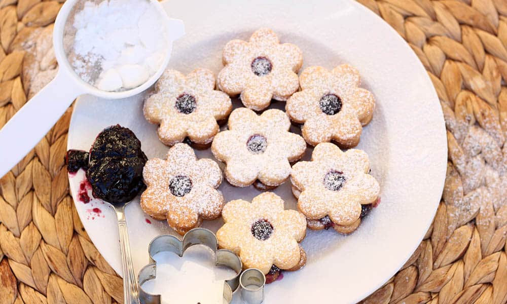 linecké linzer christmas cookies