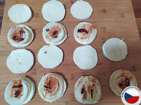 nakládaný hermelín