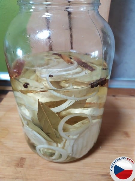 nakládaný hermelín