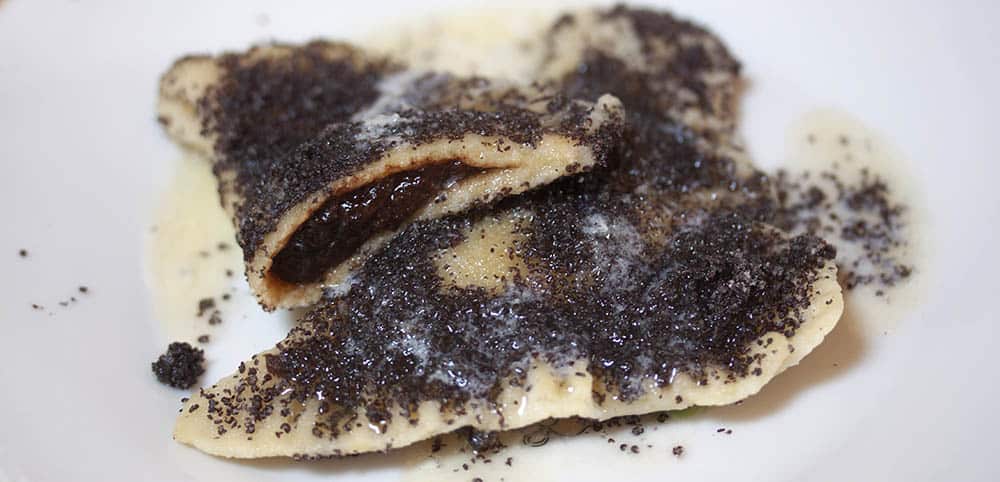 Povidlové taštičky – legendary dessert from potato dough