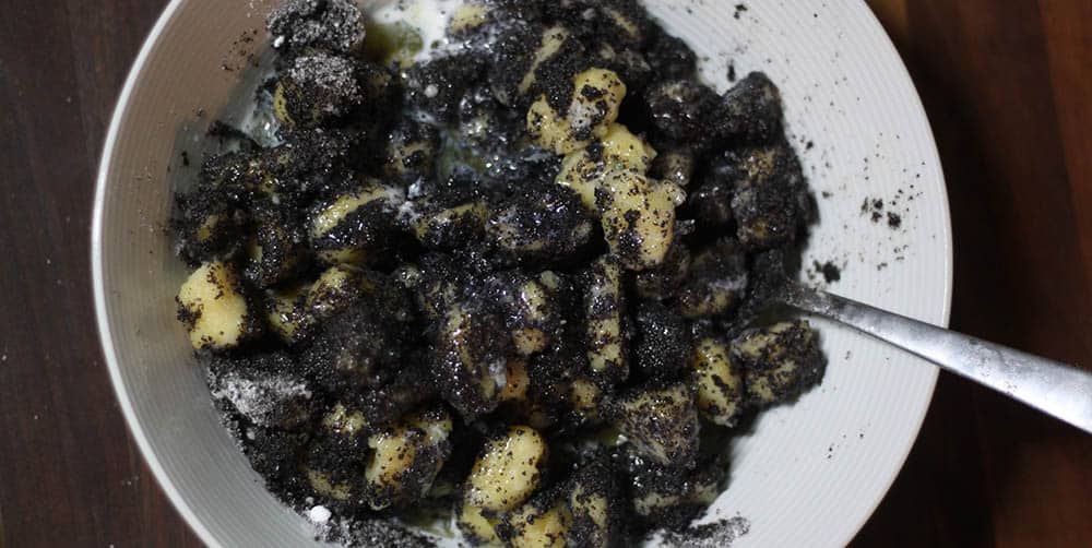 Šišky s mákem – potato dumplings with poppy seed