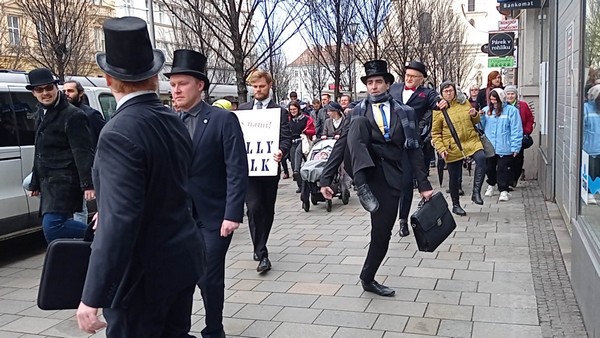 silly walk brno