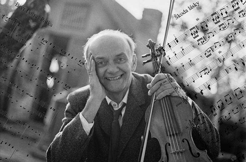 Škoda lásky (Beer Barrel Polka) – Czech Song that you know but might not know it’s Czech